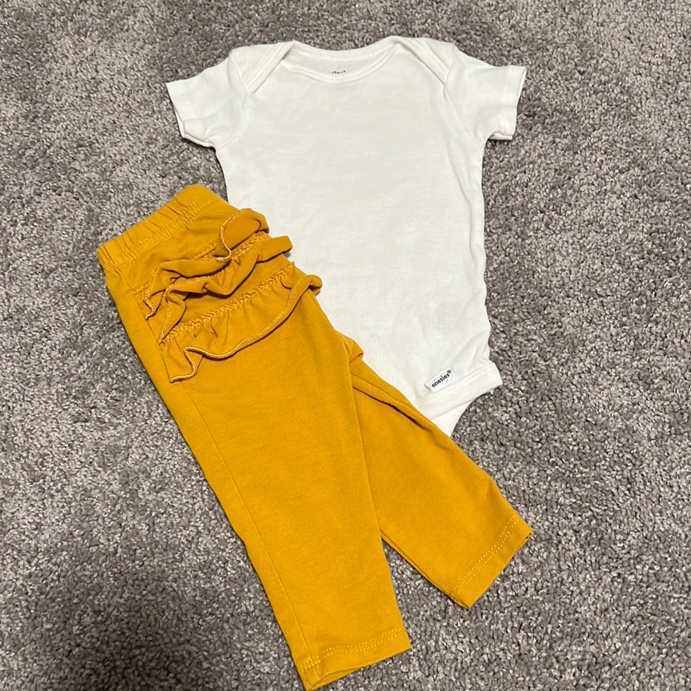 Gerber organic onesie set